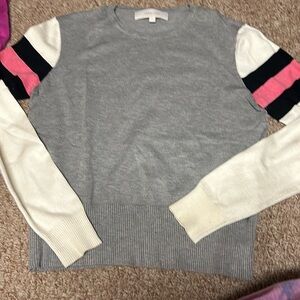 Adorable crew sweater
